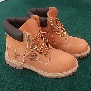 Brand new ❤️❤️